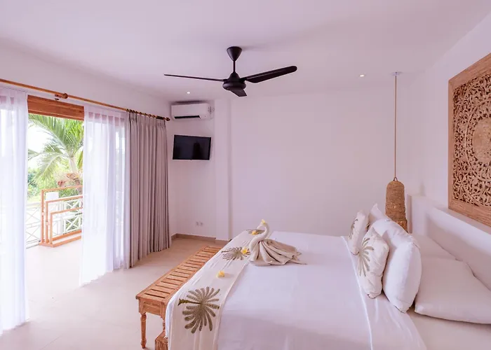Bukit Adi Aparthotel 4*